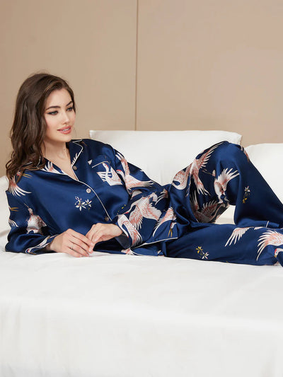 Pyjama 2 Pièces en Soie Imprimée à Liseré Contrastant