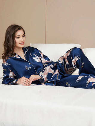 Pyjama 2 Pièces en Soie Imprimée à Liseré Contrastant